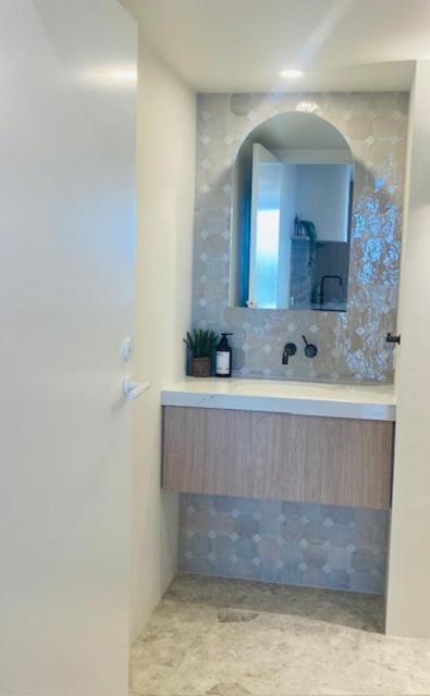 Aparthotel Foreshore Beachfront
