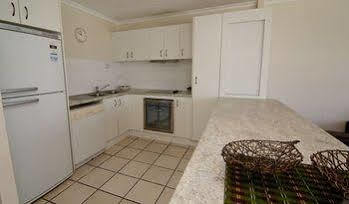 Aparthotel Foreshore Beachfront Gold Coast