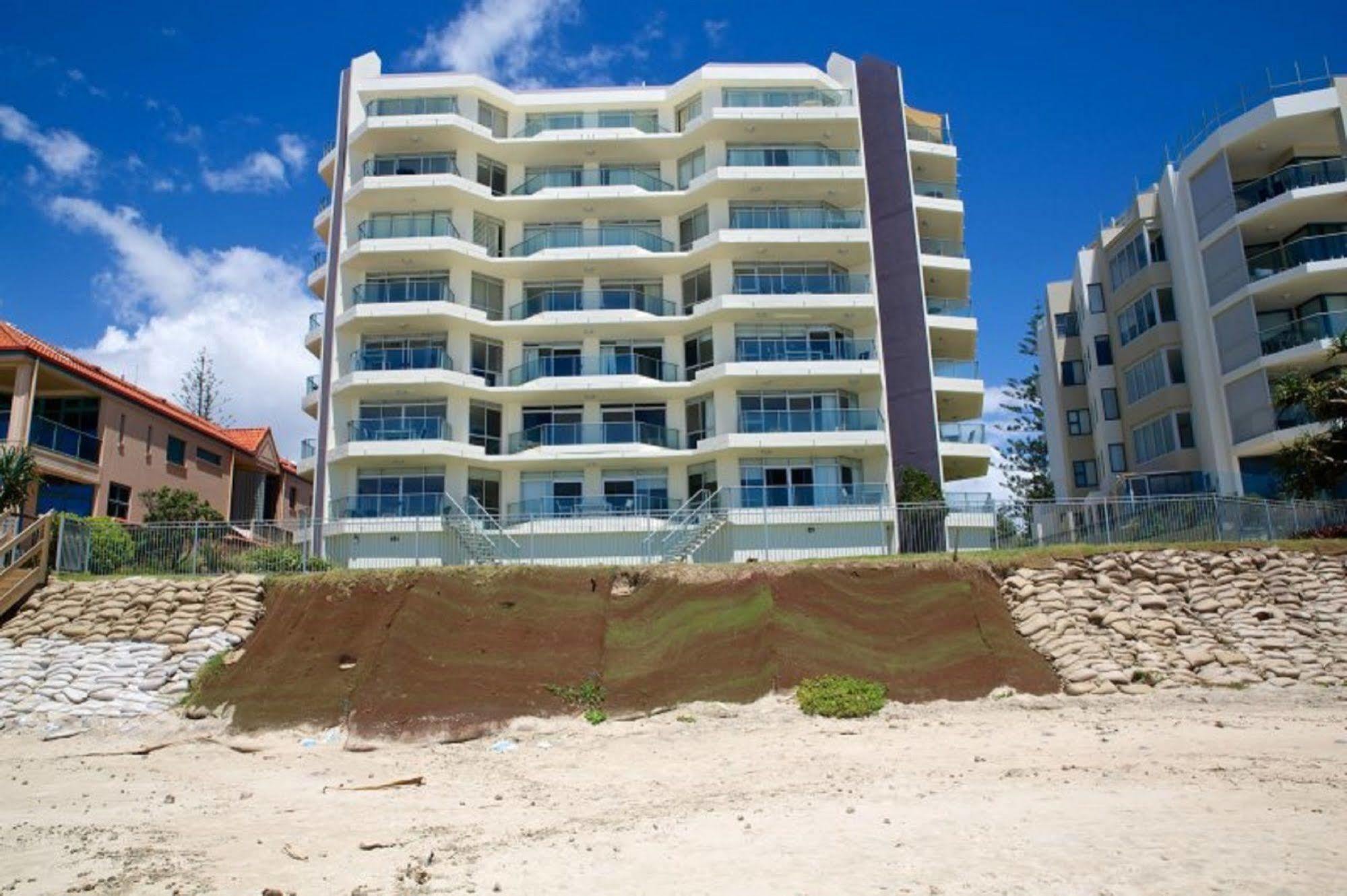 Foreshore Beachfront 3* Gold Coast