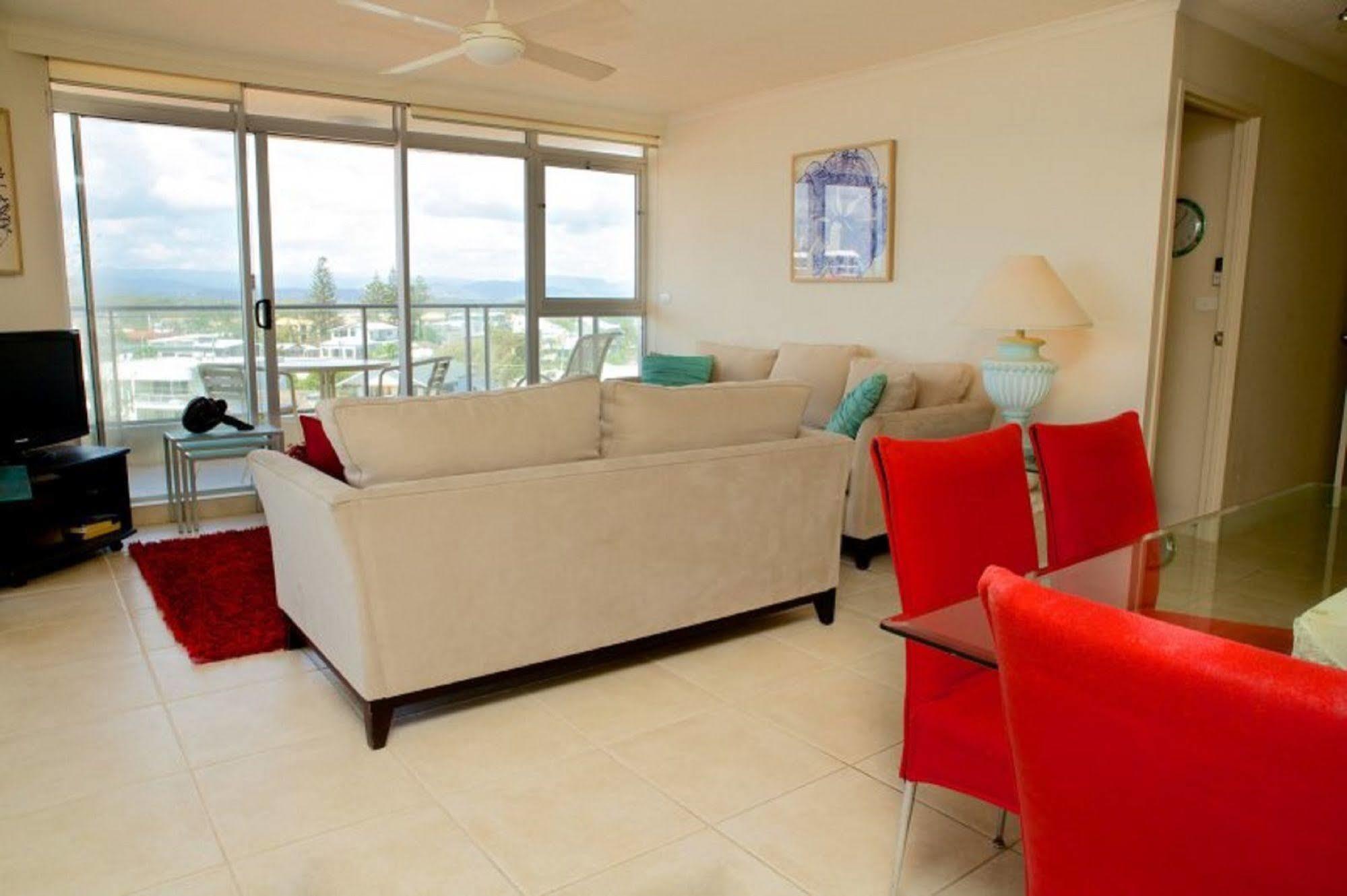 Aparthotel Foreshore Beachfront Gold Coast