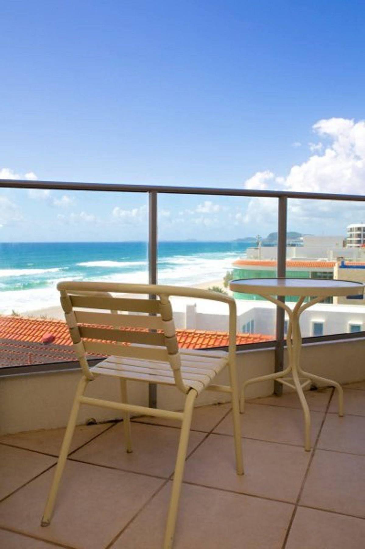 Foreshore Beachfront 3* Gold Coast